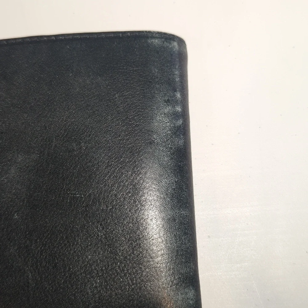 Paul & Taylor USA Black Leather Wallet